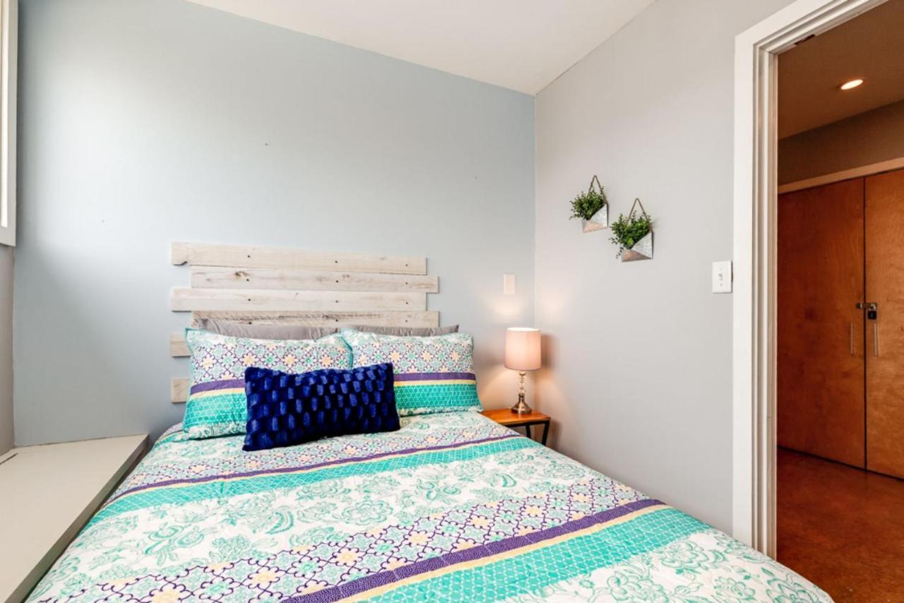 Walk Score 90!!-Historic Downtown District-2 Blocks To Famous Forsyth Park- Huge Private Patio-Private Parking Savannah Exteriör bild